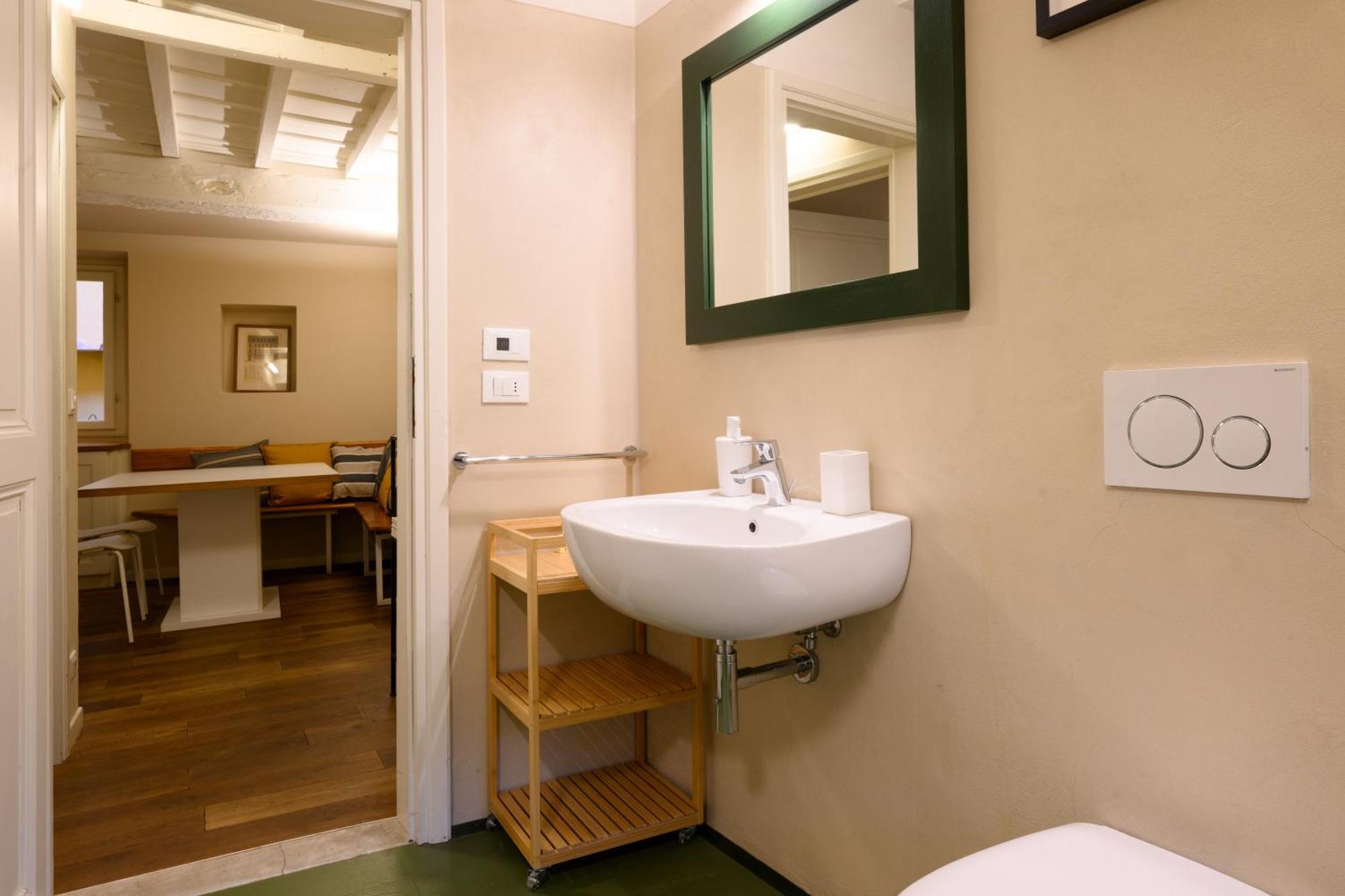Santa Croce Charming Apartment فلورنس المظهر الخارجي الصورة