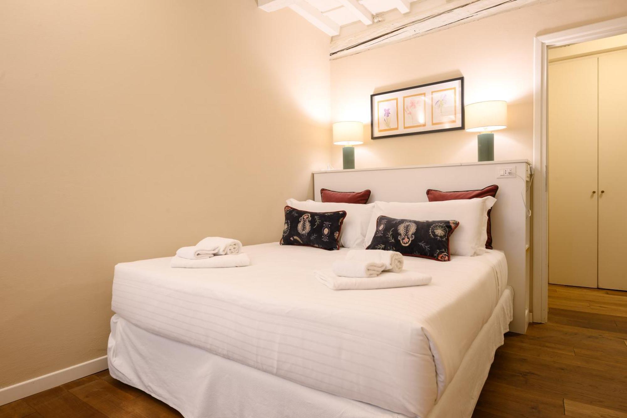 Santa Croce Charming Apartment فلورنس المظهر الخارجي الصورة